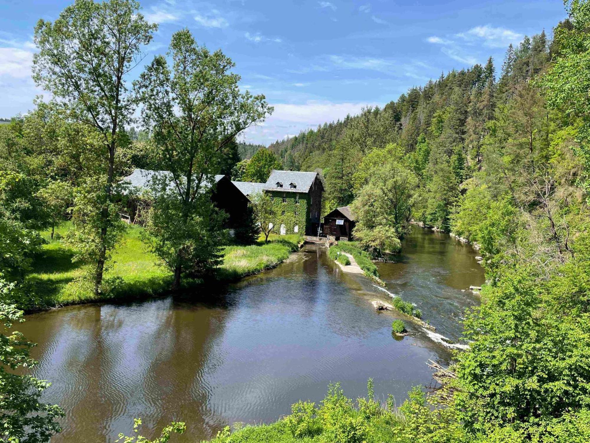 Chalet-Ferienwohnung Aehrenglueck, 70 Qm, Wellness/Fitness/Sauna - Bergroedelhof Feilitzsch 外观 照片